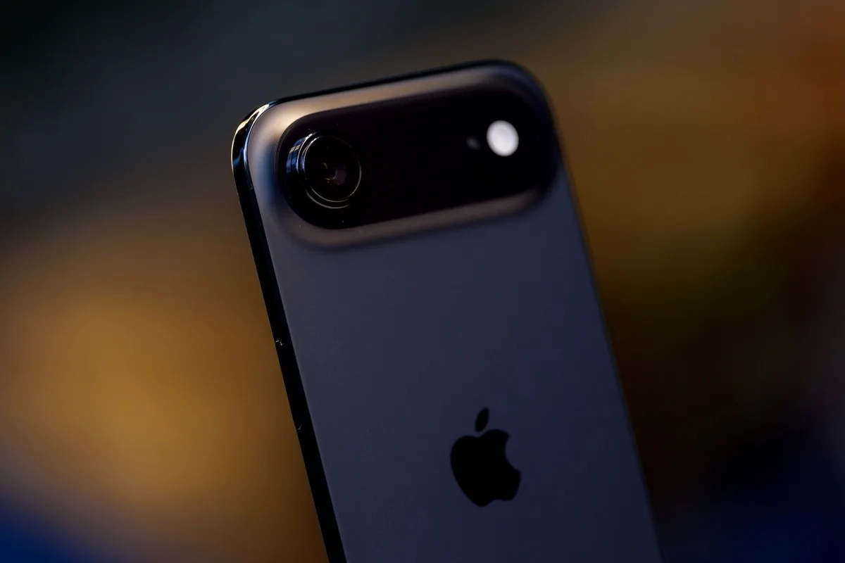 Apple introduce o funcție de securitate care limitează colectarea datelor de locație