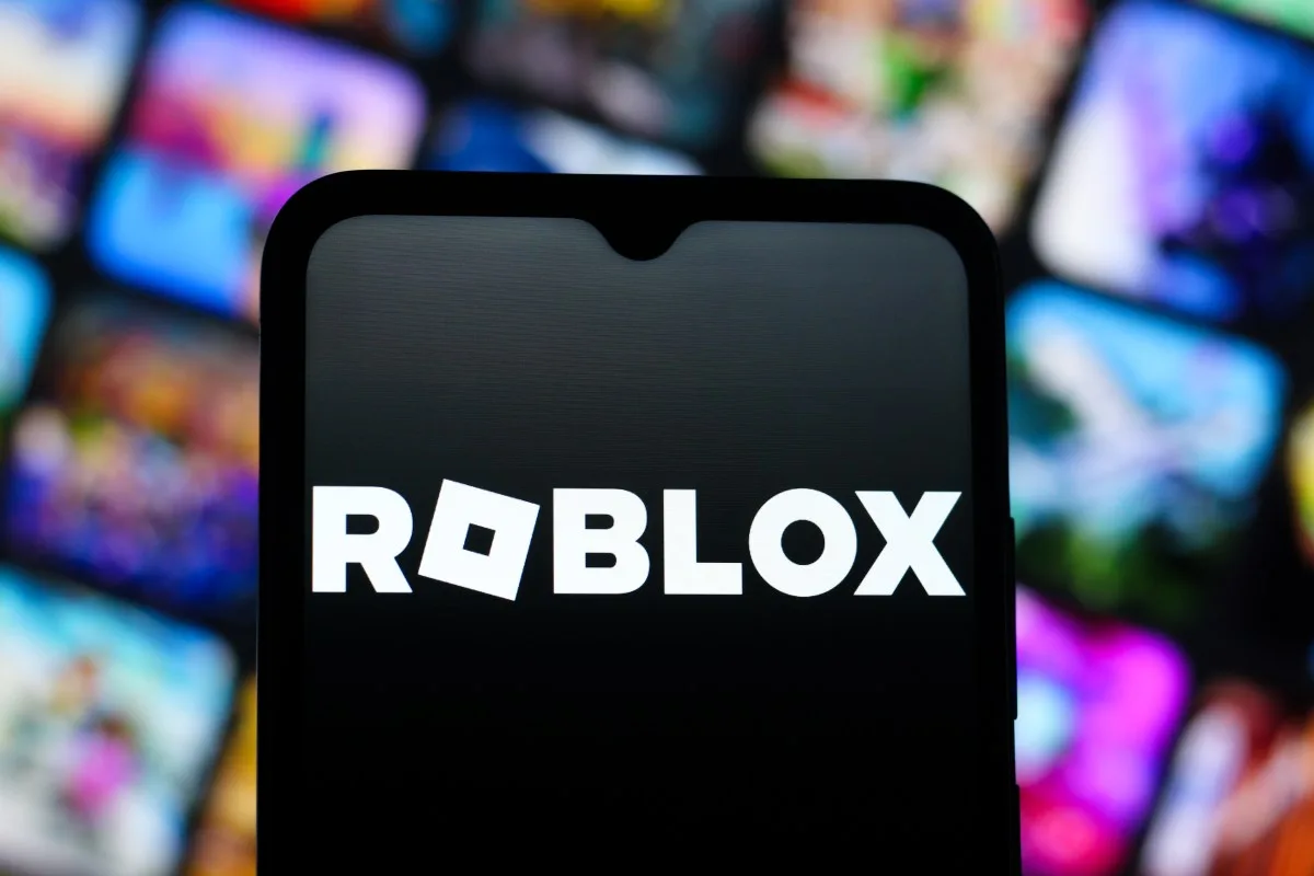 Roblox introduce reformularea AI în timp real pentru chat
